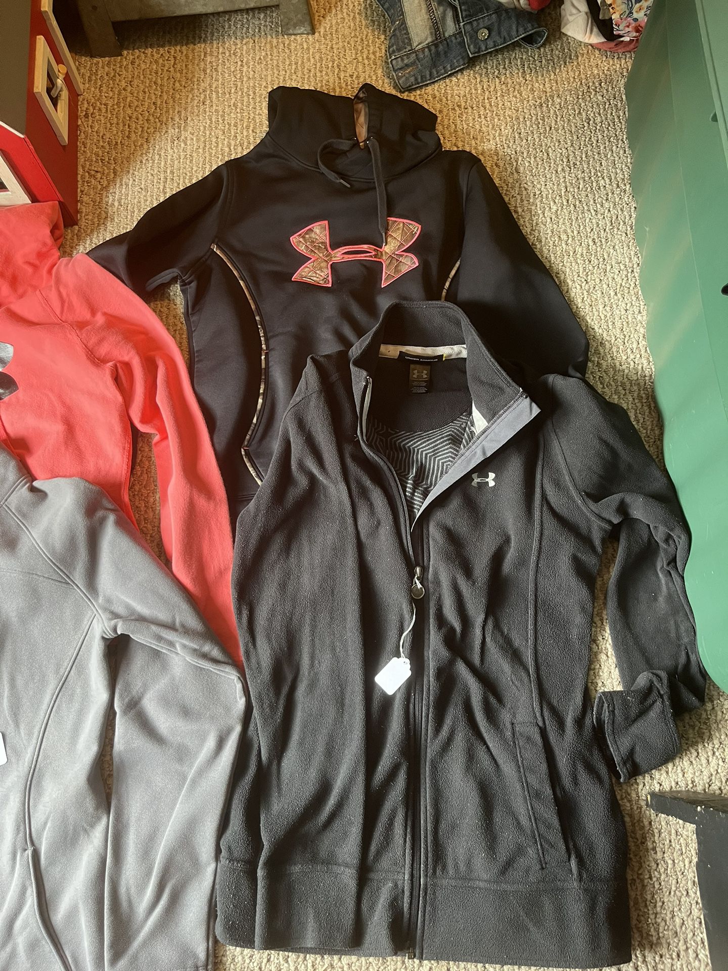Under Armour North Face