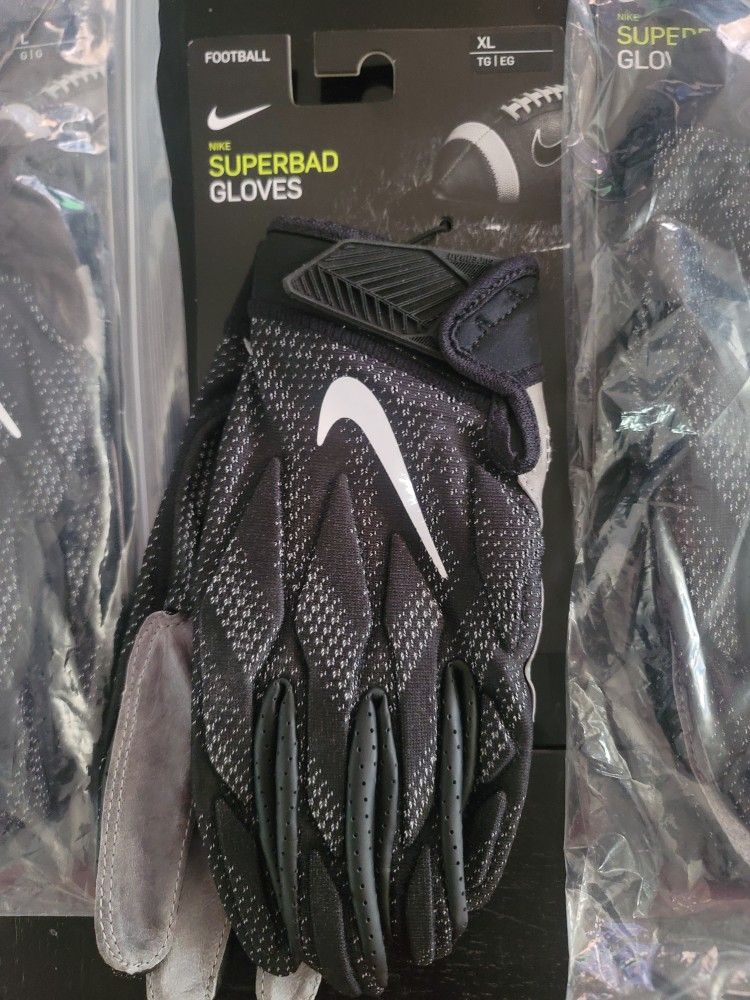 Brand New
Nike Superbad Adult Football Lineman Gloves
Football Linemen Gloves Padded Palms Black Adult Sizes Large, XL, 3XL Brand New