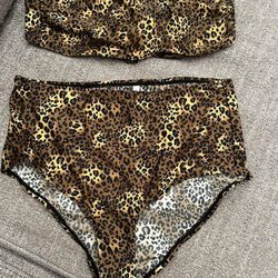 New Swim Size M