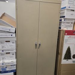 Metal Storage Cabinet With Key 