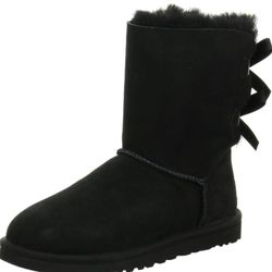 UGG Boots Bailey I I Size 7 Brand New 