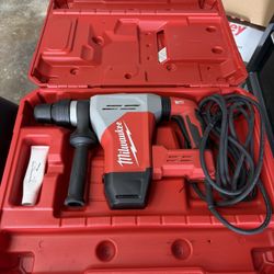 MILWAUKEE 1-9/16 in. SDS-Max Rotary Hammer