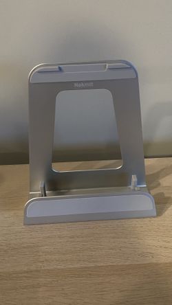 Vertical Laptop Stand Holder for MacBook Air