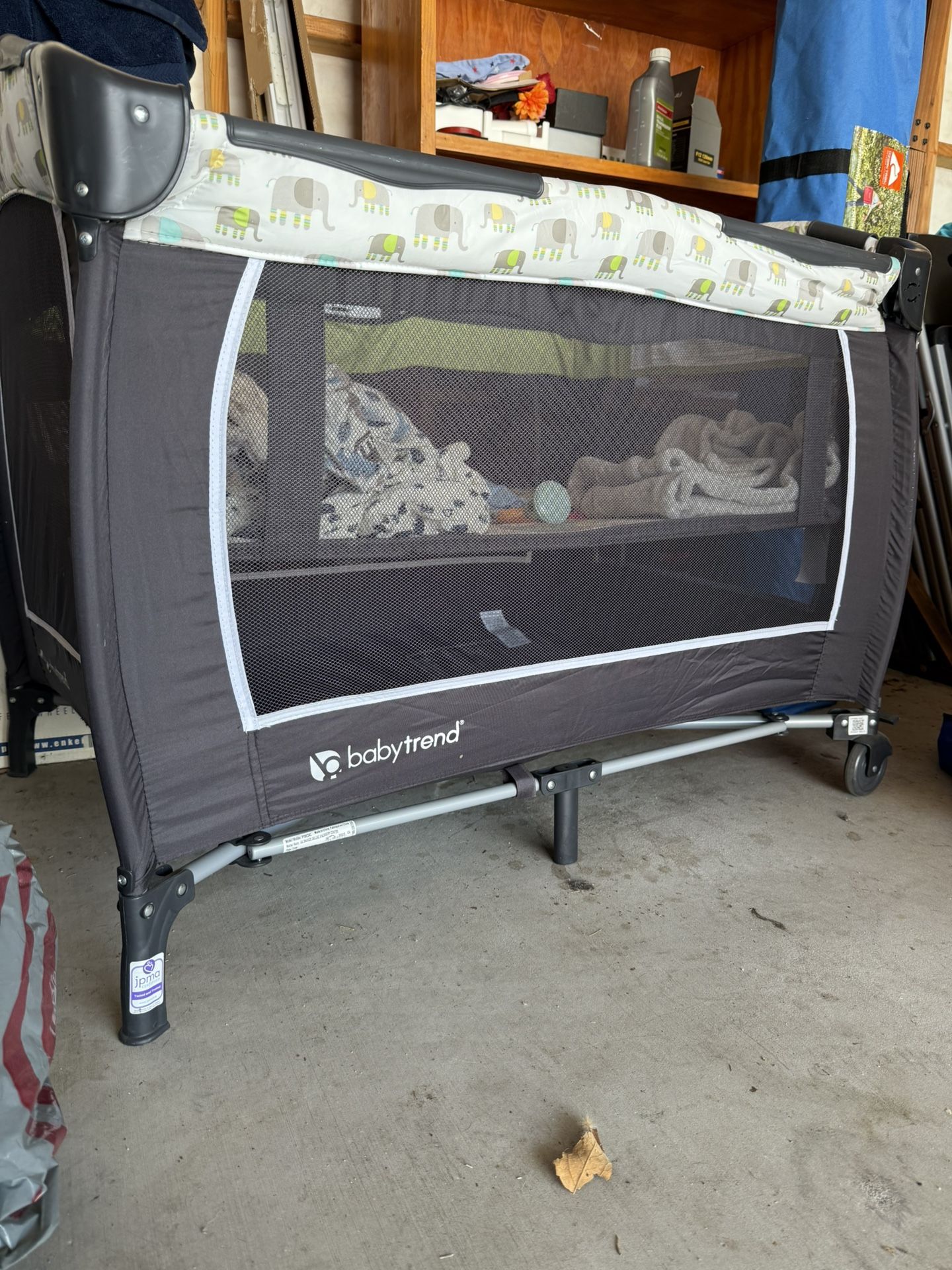 FREE CRIB!