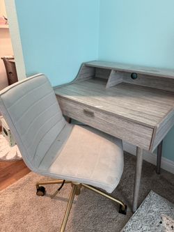 Small Gray Desk And Chair