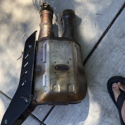 Yamaha FZ-10/MT-10 Stock Exhaust