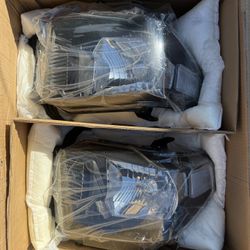 14-21 Toyota Tundra Black Clear Reflector Headlights