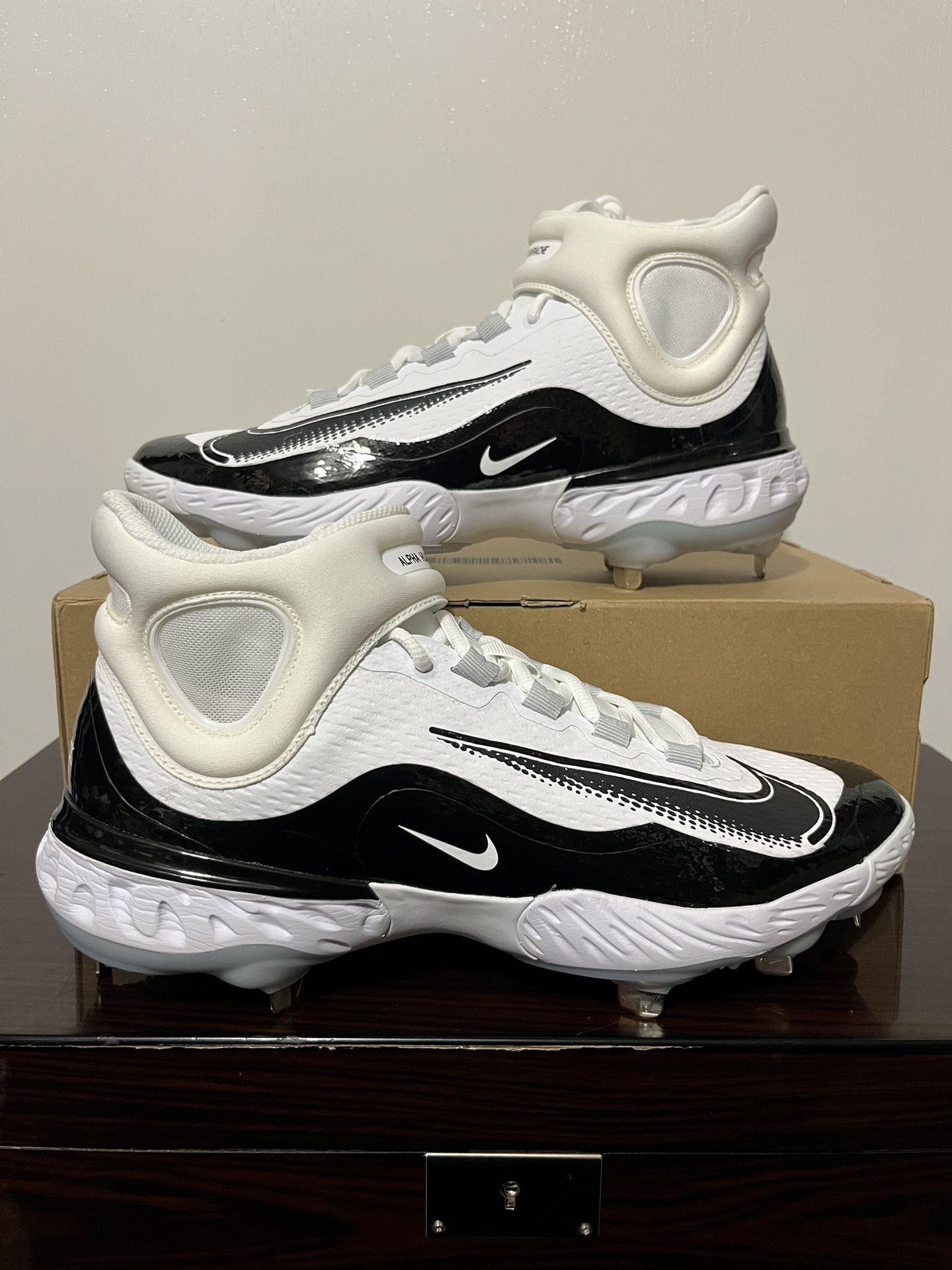 Nike Alpha Huarache Elite 4 Mid Baseball Cleats White Mens Size 10.5 FD2744-101
