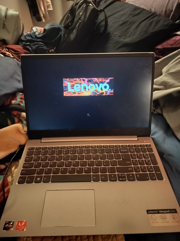 Lenovo Laptop 15.6"