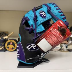 Rawlings Heart of the Hide 11.5” Gold Glove Club Dec. 24’