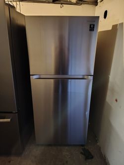 Samsung Stainless Steel Top-Freezer Refrigerator