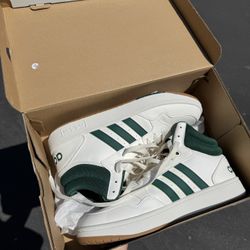 Adidas HOOPS 3.0 MID (LIKE NEW)