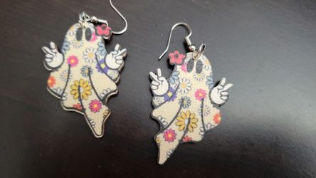 Halloween Groovy Goast Errings Bn