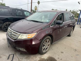 2013 Honda Odyssey - For Parts