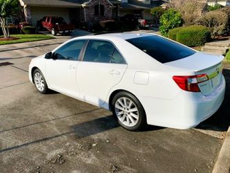 Toyota Camry XLE