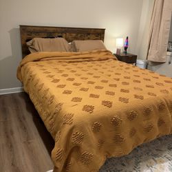 Entire Queen Bed Set