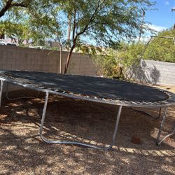 Trampoline 14’ 
