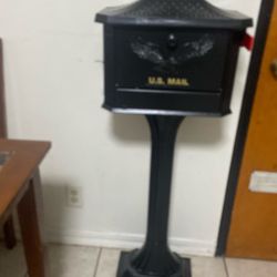 Heavy Duty Mailbox
