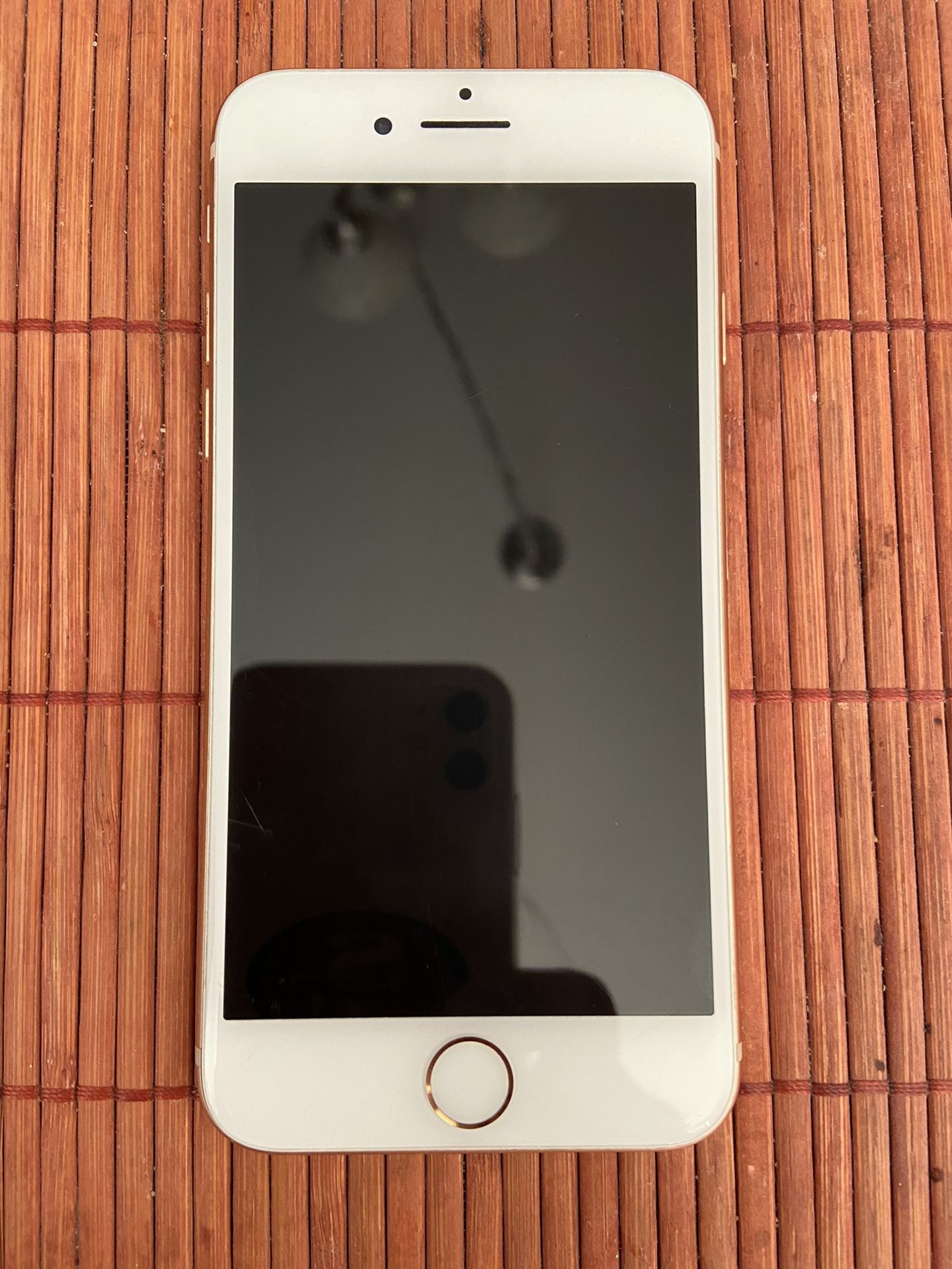 iPhone 8 Rose Gold (Locked)