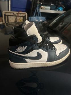 Jordan 1 Mid Armory Navy