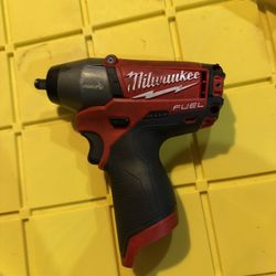 milwaukee 3/8” square drive impact wrench 