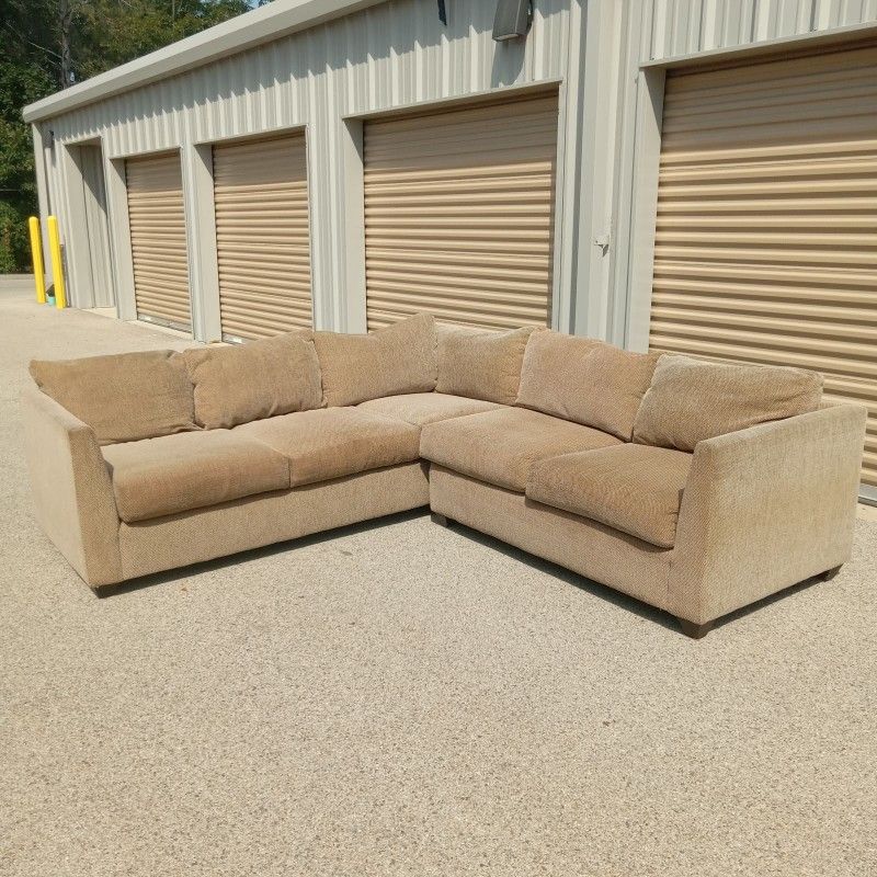 Crate & Barrel Sectional Couch Free Delivery! for Sale in Deerfield