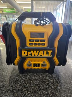 DeWalt Power Station (DXAEPS14)