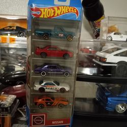 Hotwheels Nissan Set