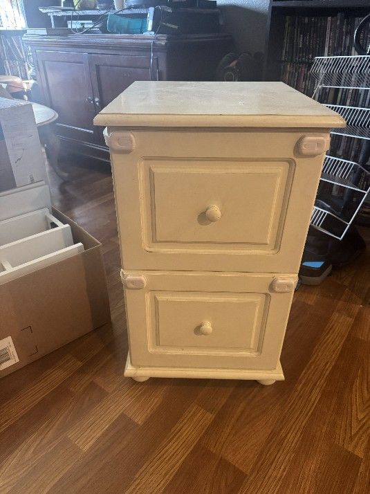Nightstand 2 Drawer