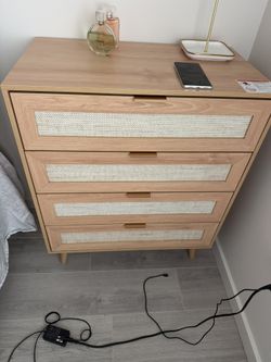 Brand New Dresser With 4 drawers 