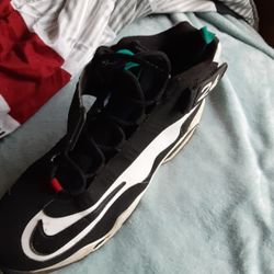 Nikes Almost New