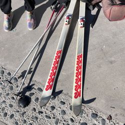 Men’s K2 Snow Skis With Bag And Ski Poles