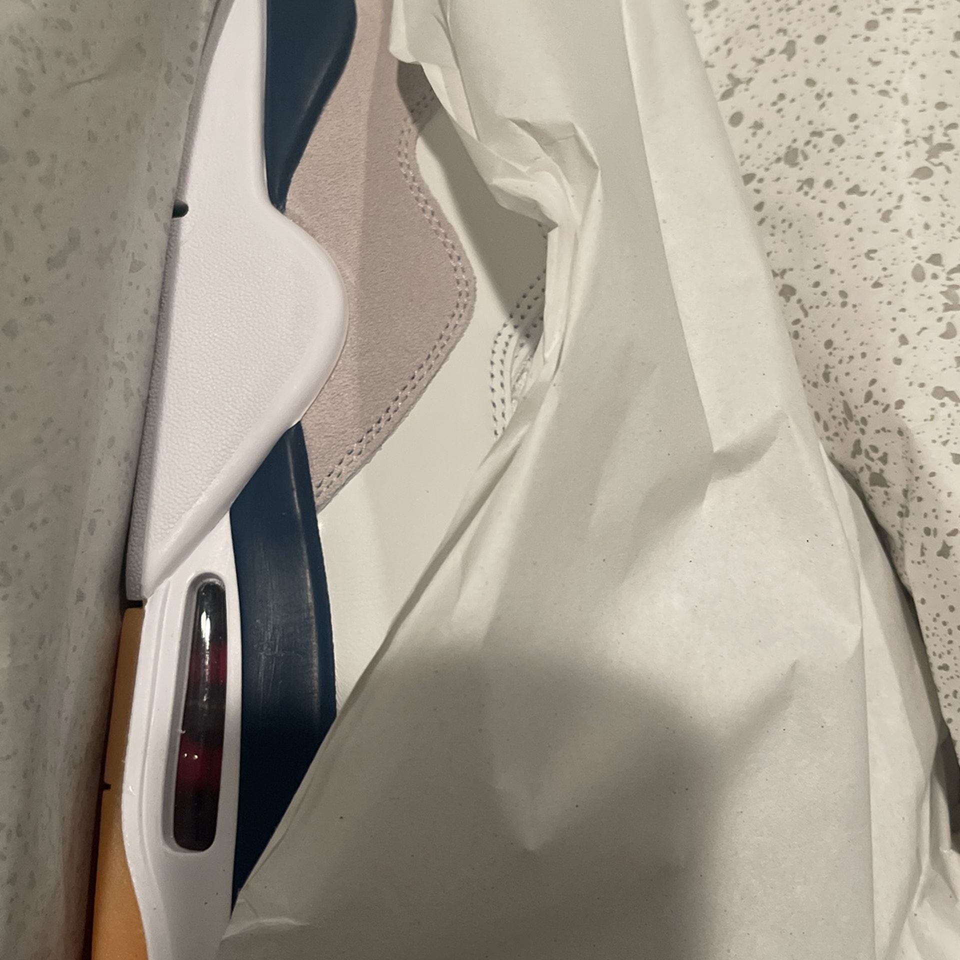 Brand New Jordan 4 Sb Navy 10.5
