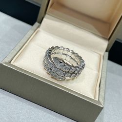 Full diamond three-circle snake ring