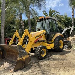 New Holland U80 Enclosed Cab Skip Loader RARE 