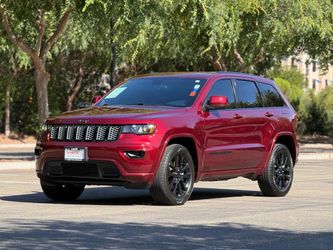 2021 Jeep Grand Cherokee Laredo X Sport