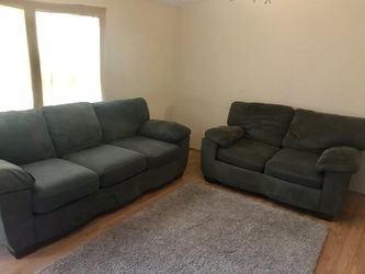 Couch set $200obo Smoke free home!