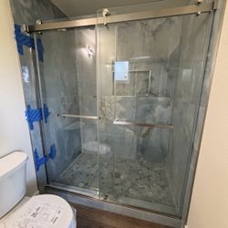 Shower Doors With Install 