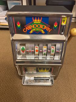 Casino Crown Tabletop Slot Machine