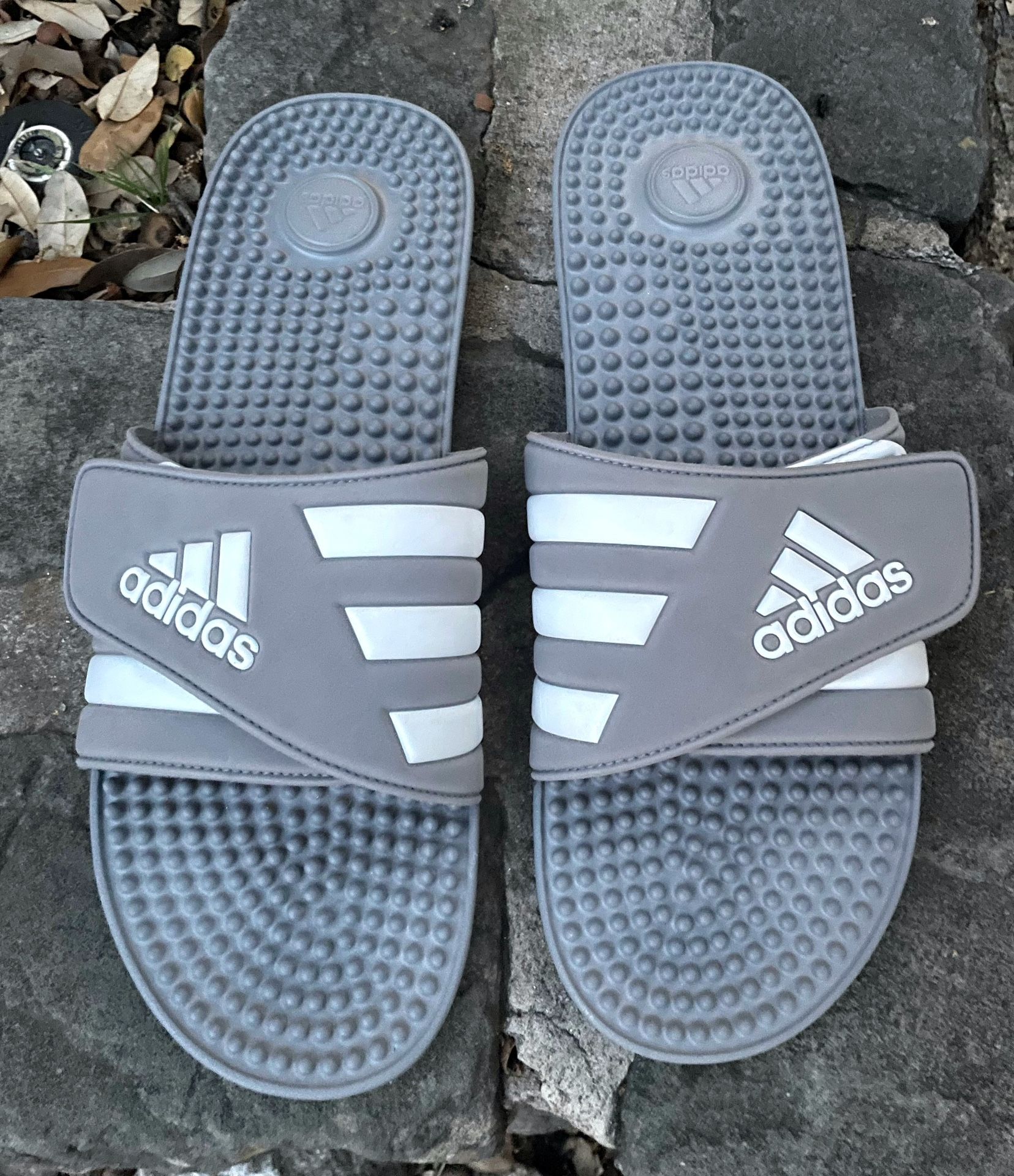 Adidas Men’s Slides Shoes size 17