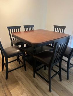 Dining set with Hutch  Whalen furniture