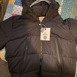 Moncler coat xl black