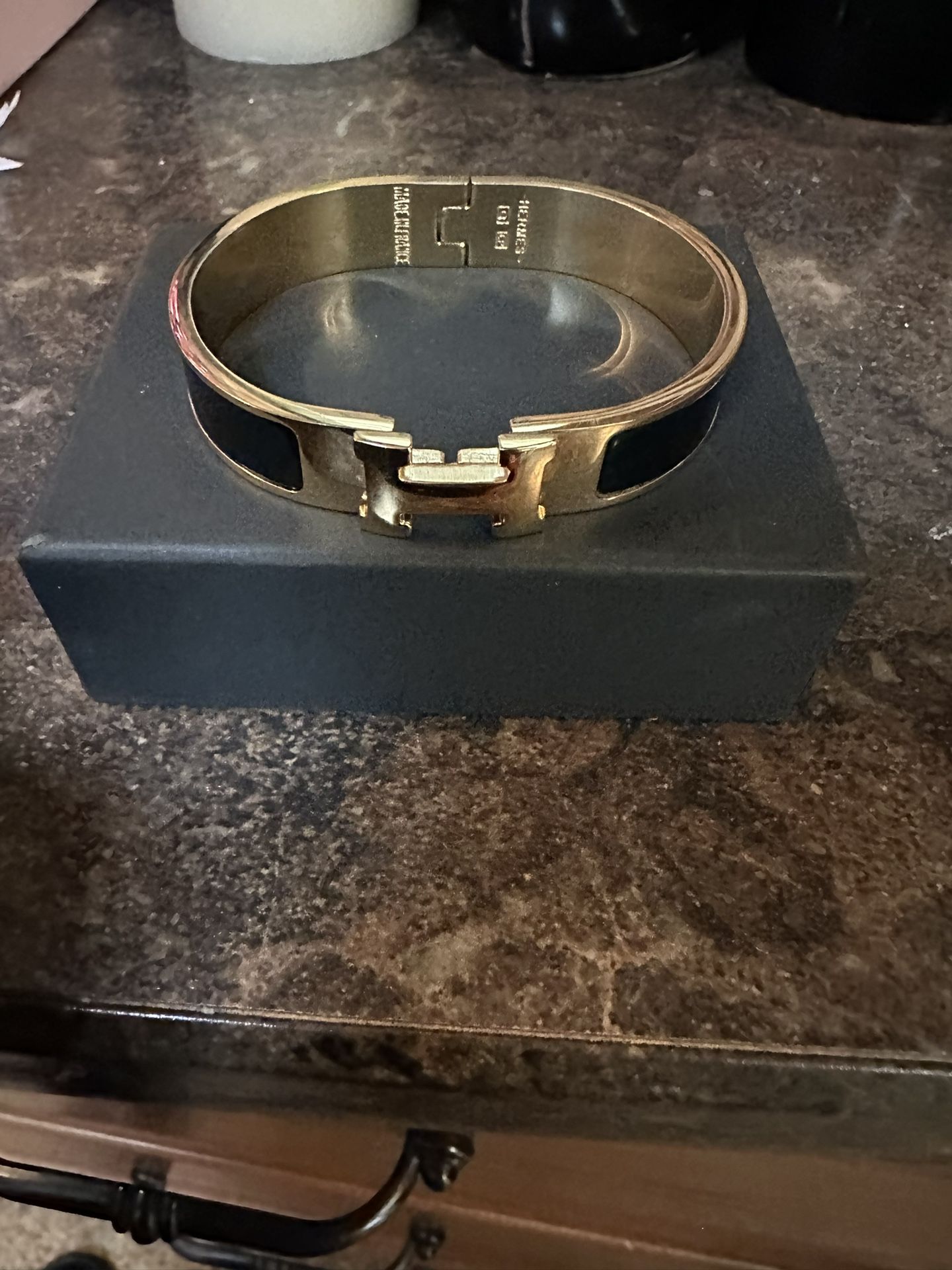 Hermes Click H Bracelet for Sale in Kent, WA - OfferUp