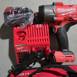 Milwaukee M18 Fuel Impact Wrench ½ High Torque Kit