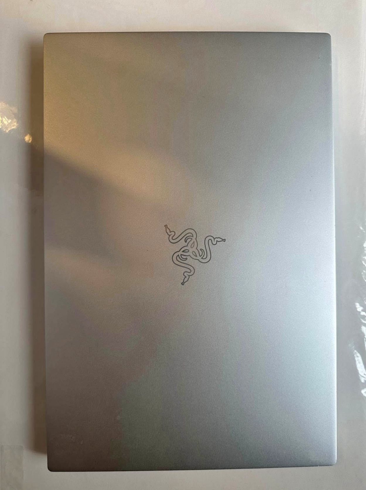 Razer Blade 15 Advanced Mercury White