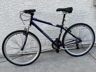 Schwinn Bycicle, SCHWINN TRAILWAY BIKE IN EXCELLENT CONDITION