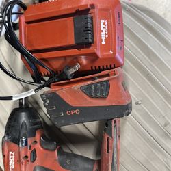 Hilti impact gun SIW 22-A used works come whit batery and charger
