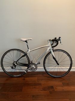 Specialized Dolce Comp, Shimano 105 Road Bike