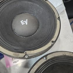 4 EV Speakers Size 10 . Like New . No Trades 