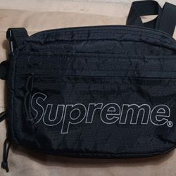 Supreme Shoulder Bag